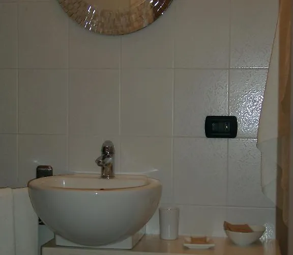 齐迪美龙酒店 3*