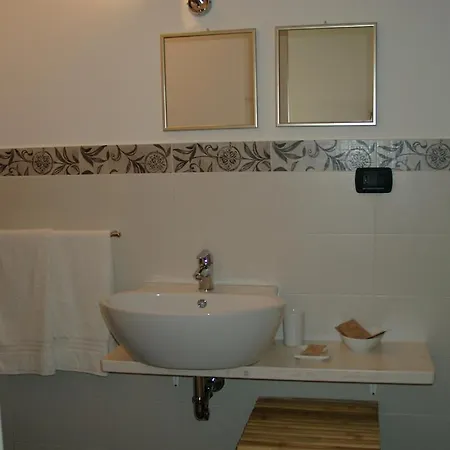 Oda ve Kahvaltı Chicchi Di Melograno 3*