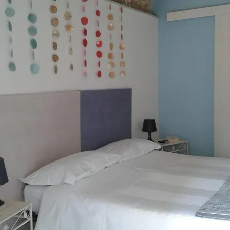 Chicchi Di Melograno 3* Modica