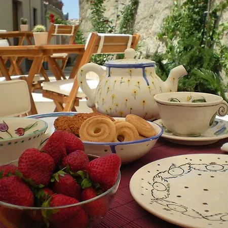 Chicchi Di Melograno Frühstückspension Modica