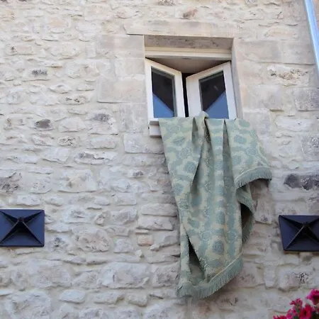 Chicchi Di Melograno 3* Modica